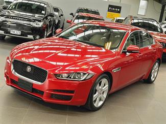 2015 Jaguar XE - Thumbnail