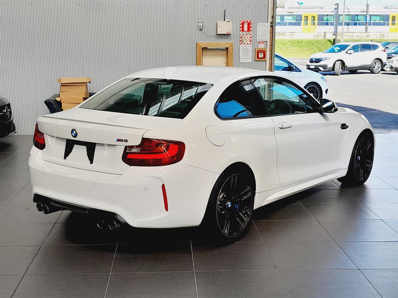 2016 BMW M2